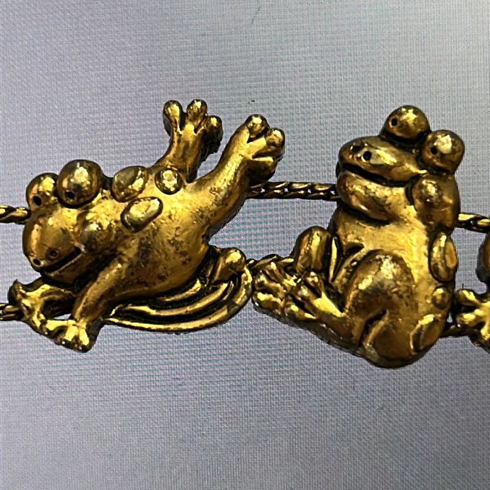 Crazy Frog Bracelet! Gold tone - Picture 8 of 11